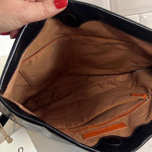 Hobo Approach Crossbody Black NWT - Picture 6 of 9